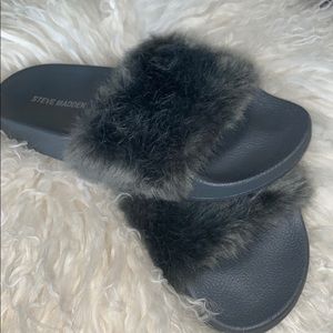 Steve Madden furry slides🤩